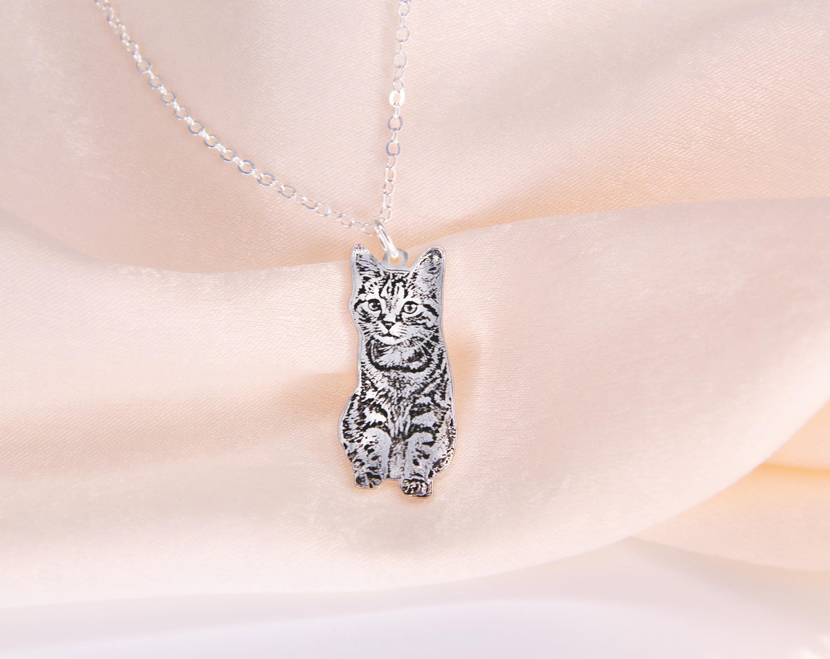 Custom Pet Portrait Necklace, Personalized Dog Memorial Jewelry, Engraved Pendant Necklace